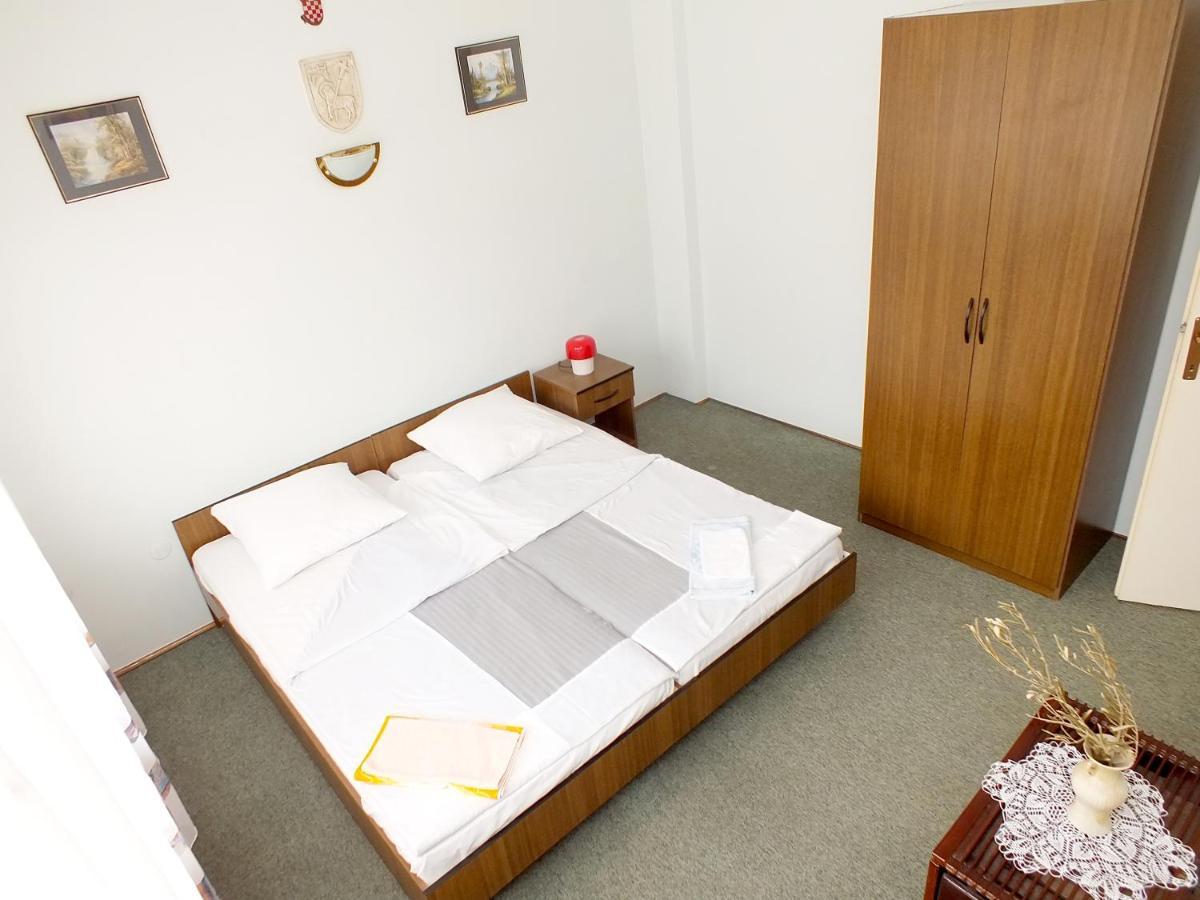 Biba Rooms Карловац Экстерьер фото