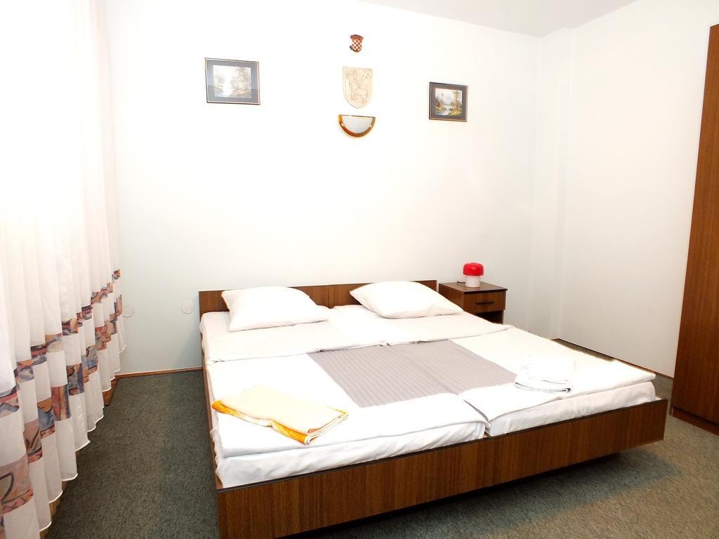 Biba Rooms Карловац Экстерьер фото